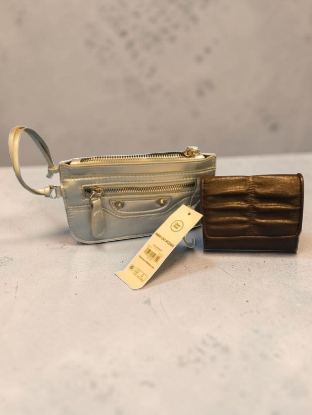 NWT NWOT Stylish Metallic Silver Wristlet & Compact Brown Wallet Bundle Set